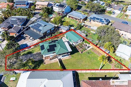 Mindarie Crescent